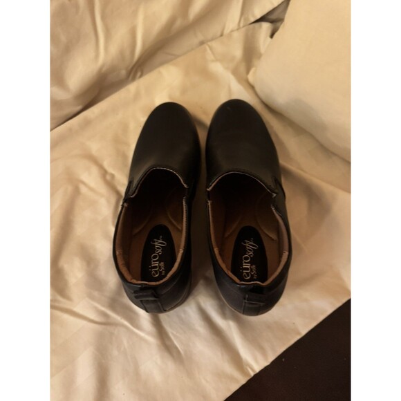 Euro soft by sofft shoes 9.5 M. Black With Cushion In The Soles. Platform Heel - Picture 3 of 9